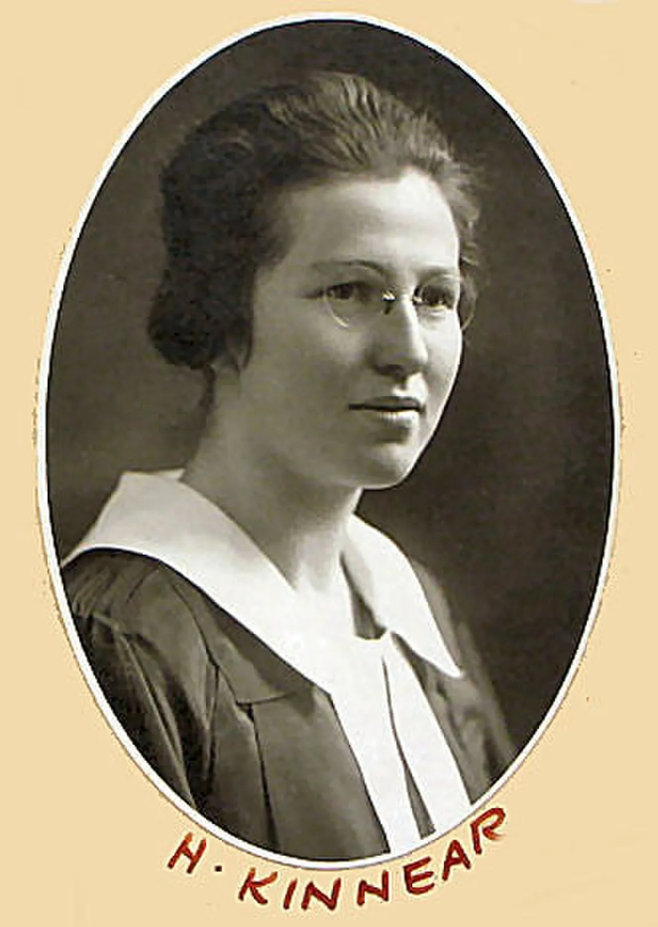 Portrait of Helen Alice Kinnear (1894–1970) – memorial page