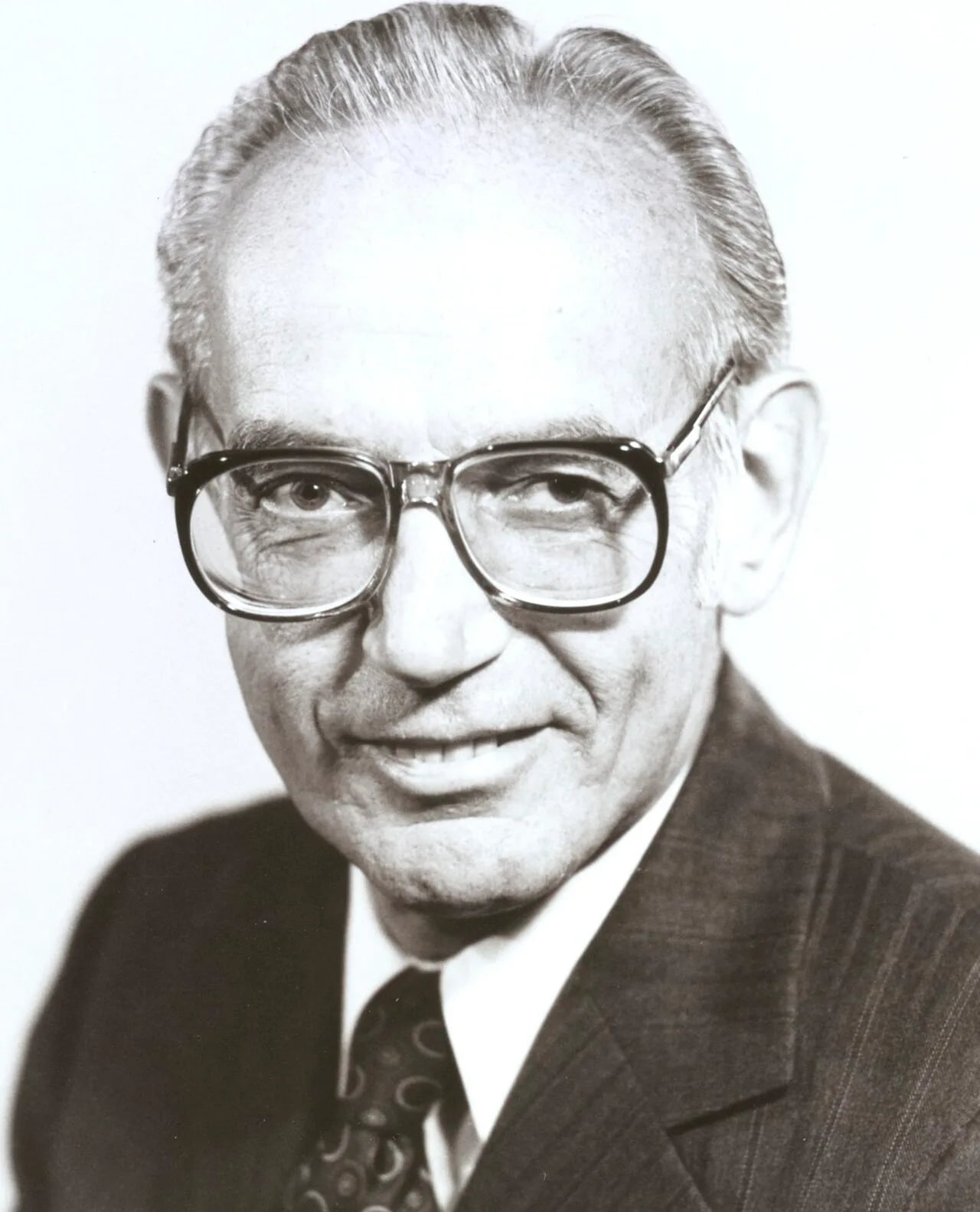 Porträt von Allan F. Smith (1911–1994) – Gedenkseite
