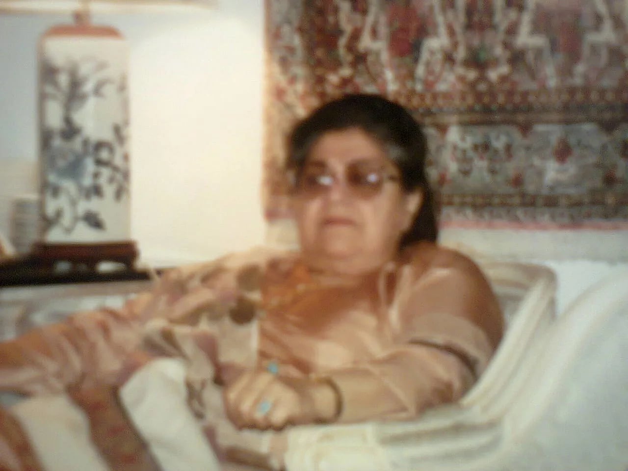Portrait of Zari Sarfaraz (1923–2008) – memorial page