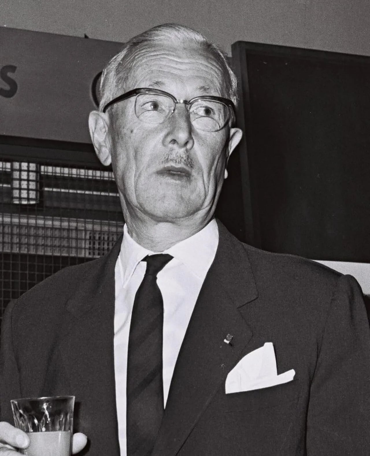 Porträt von Henri Moreau de Melen (1902–1992) – Gedenkseite