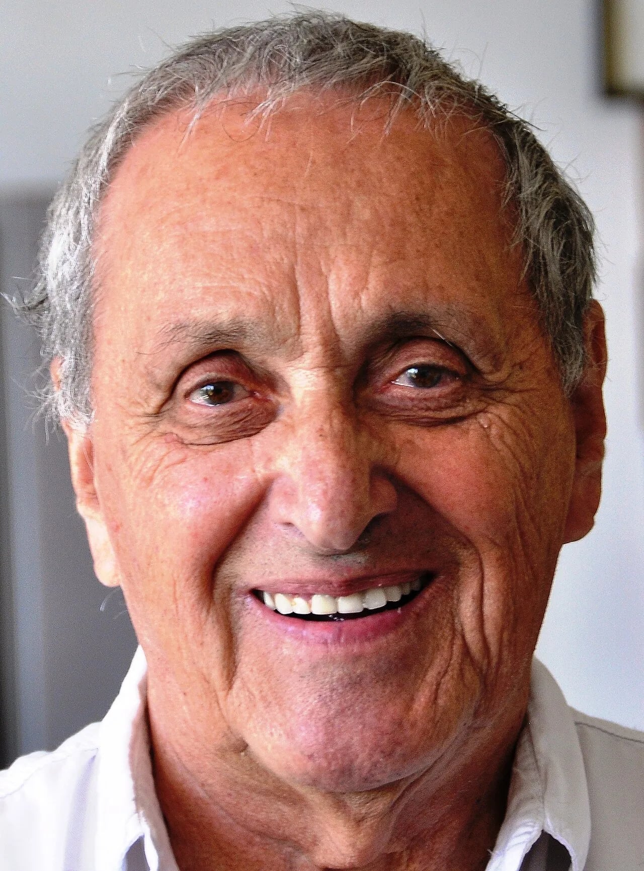 Portrait of Zeev Ofer (1927–2022) – memorial page
