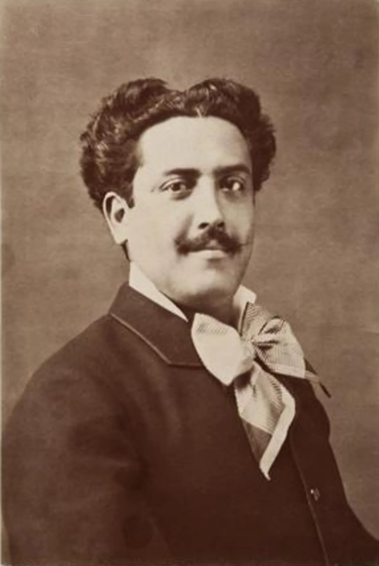 Porträt von António de Macedo Papança (1852–1913) – Gedenkseite