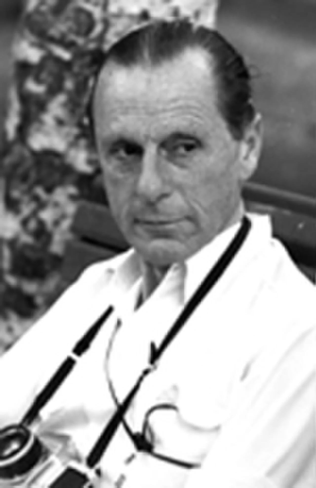 Portrait of Robert-Daniel Etchécopar (1905–1990) – memorial page