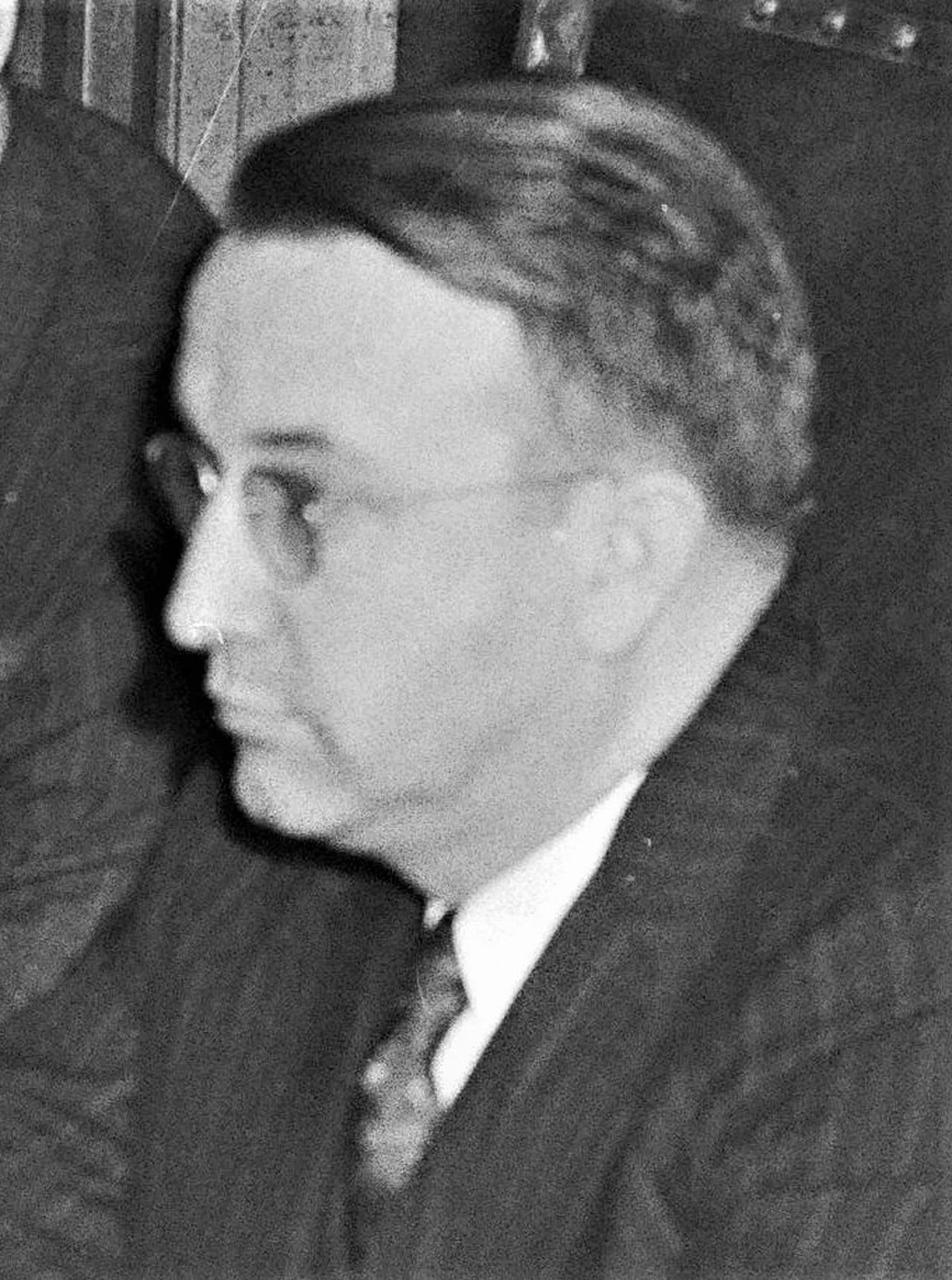 Portrait of Harrison W. Call (1898–1975) – memorial page