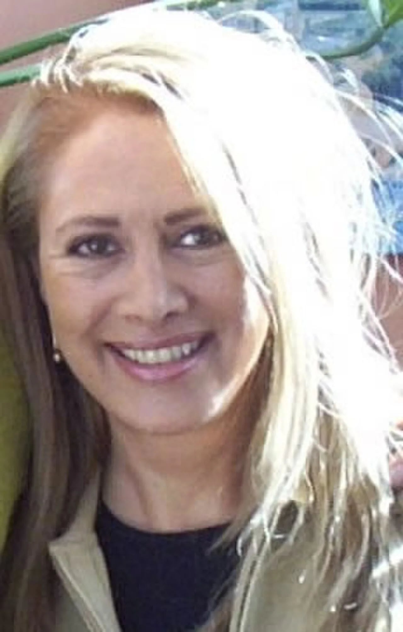 Portrait of Celmira Luzardo (1952–2014) – memorial page