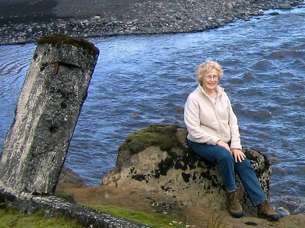 Portrait of Elsa G. Vilmundardóttir (1932–2008) – memorial page