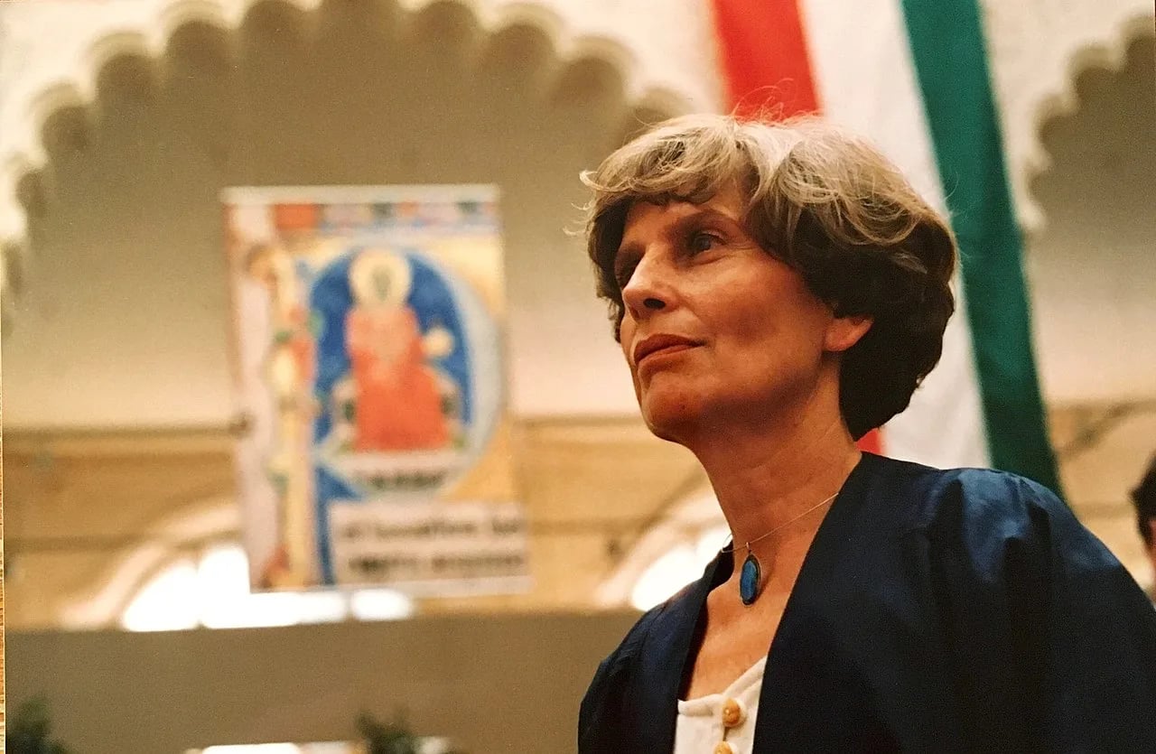 Portrait of Klára Körtvélyessy (1943–2020) – memorial page