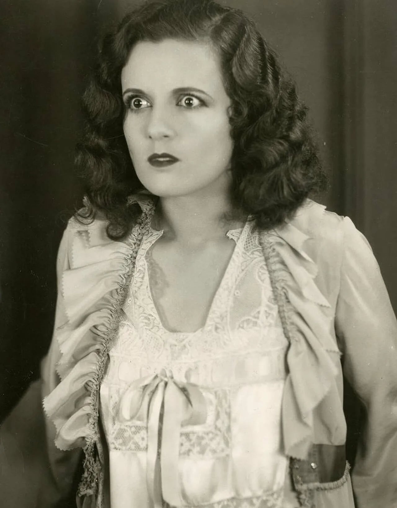 Porträt von Nora Lane (1905–1948) – Gedenkseite