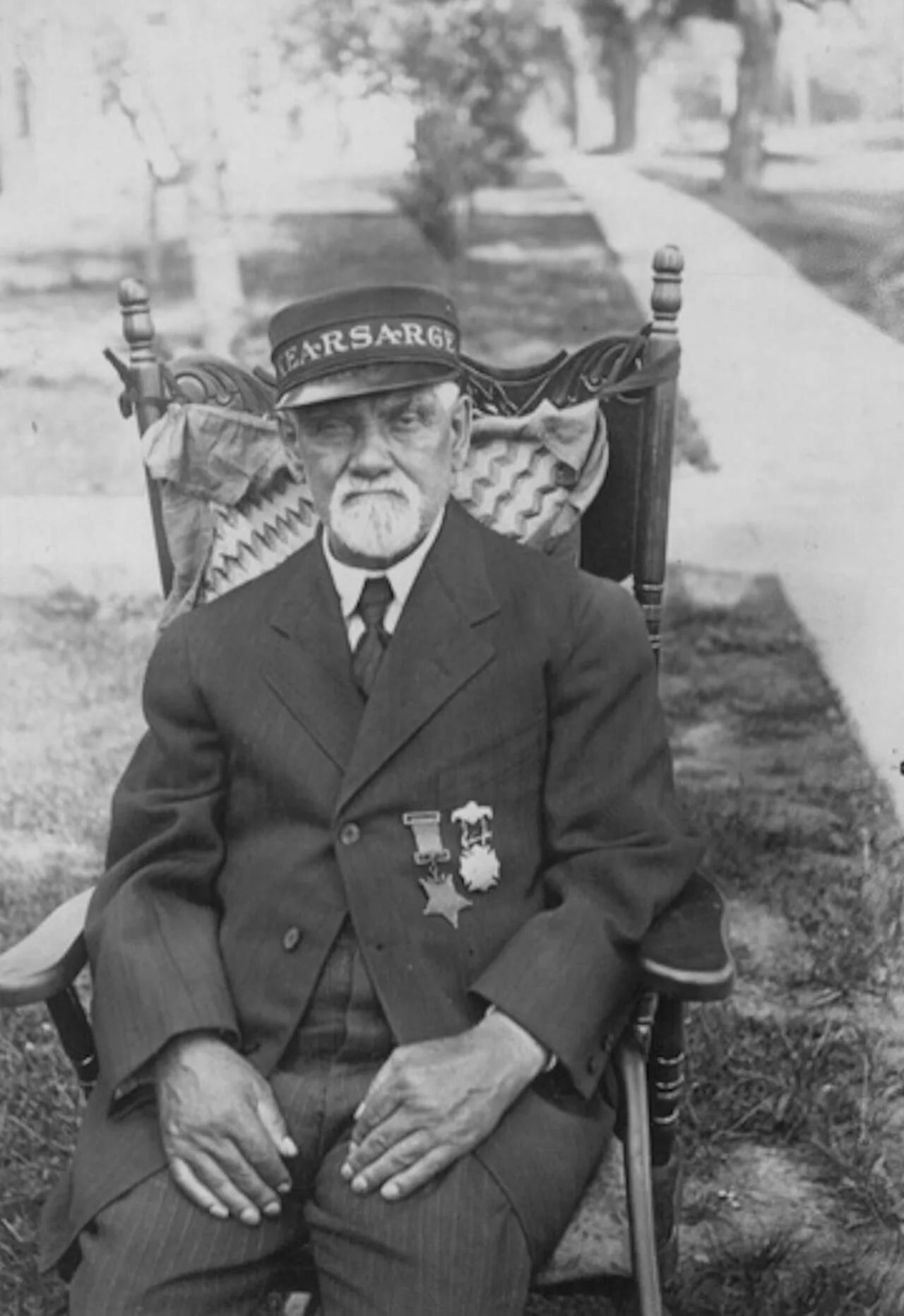 Portrait of John Hayes (1832–1911) – memorial page