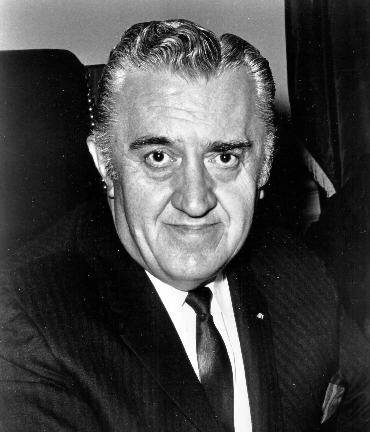 Portrait of Walter S. Baring (1911–1975) – memorial page