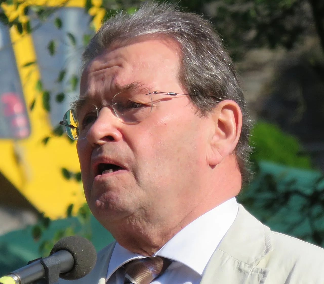 Porträt von Karl Schmidt (1937–2025) – Gedenkseite