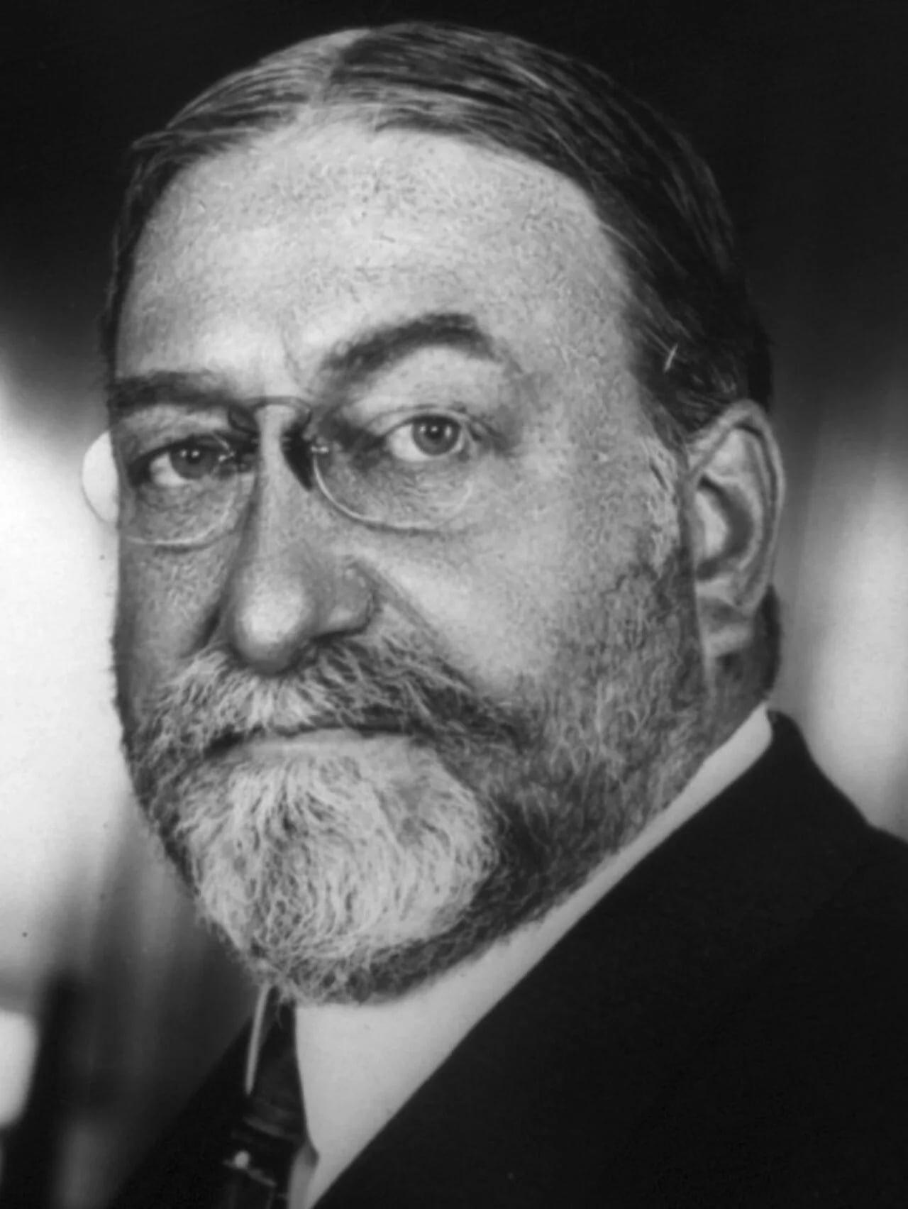 Portrait of John Bassett Moore (1860–1947) – memorial page