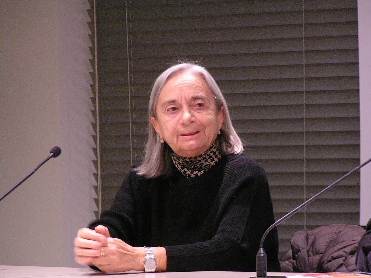 Porträt von Angela Ricci Lucchi (1942–2018) – Gedenkseite