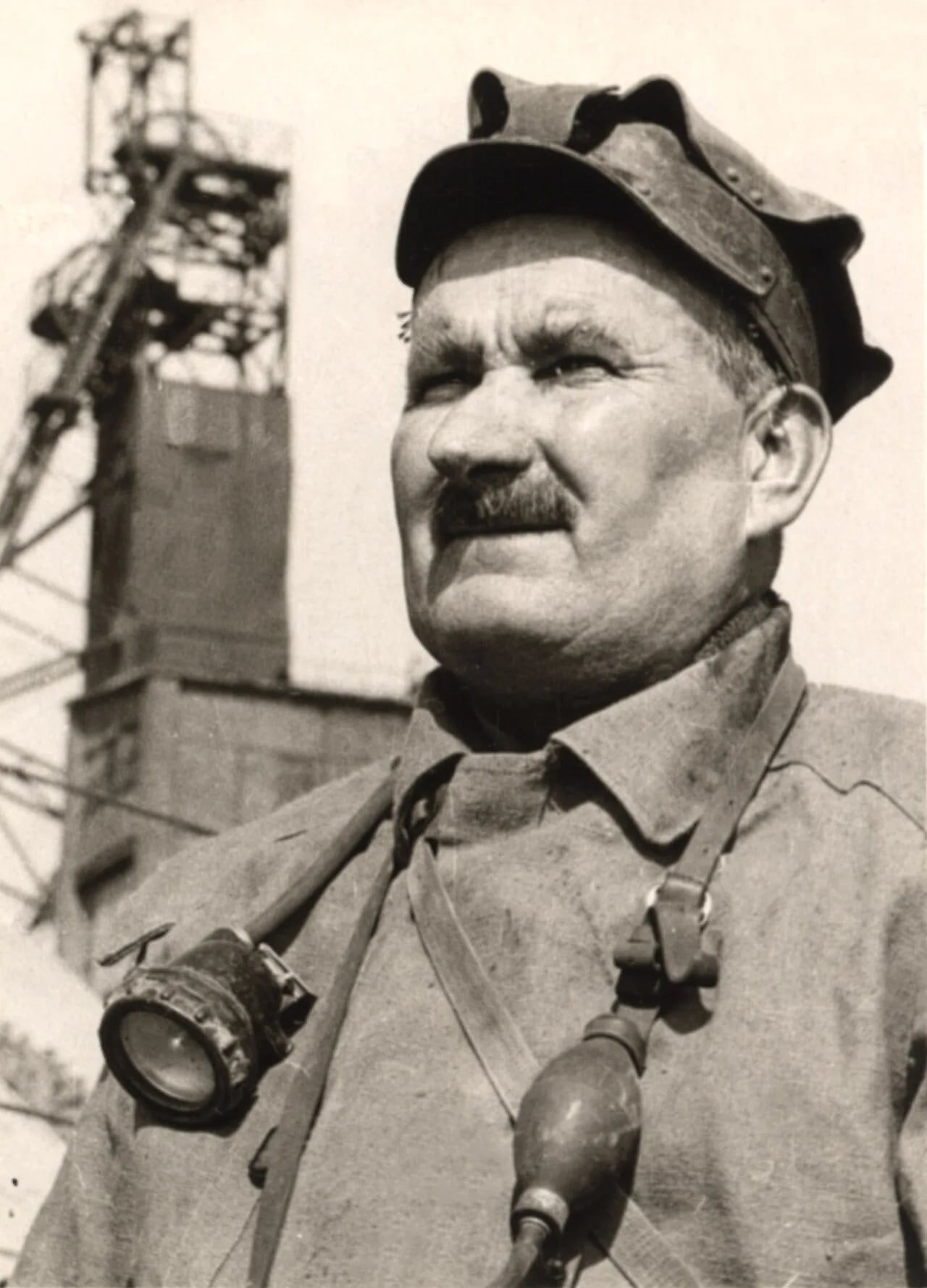 Portrait of Bankowski Vladimir (1913–1977) – memorial page