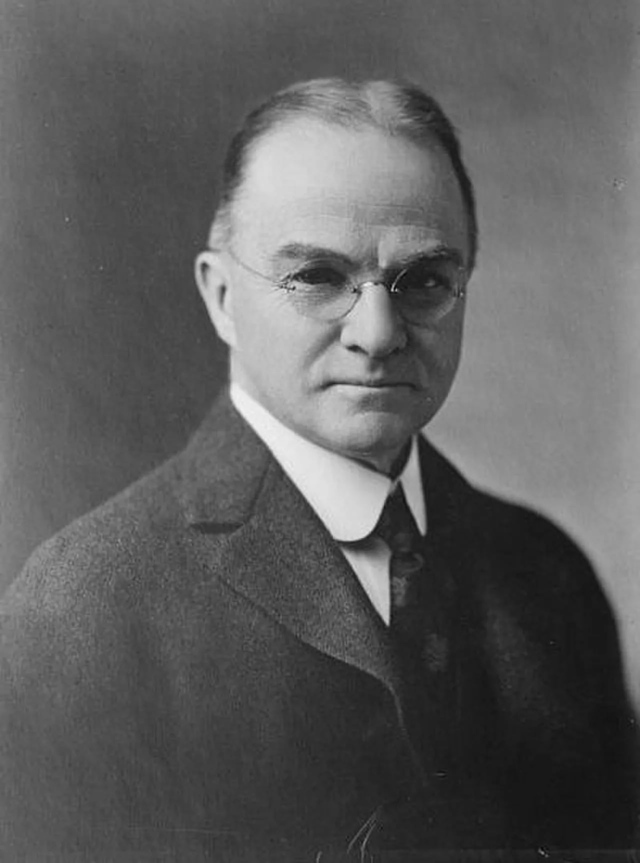 Portrait of Franklin S. Billings (1862–1935) – memorial page