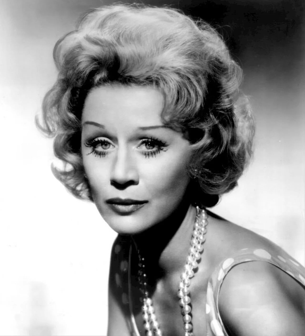 Porträt von Margaret Leighton (1922–1976) – Gedenkseite