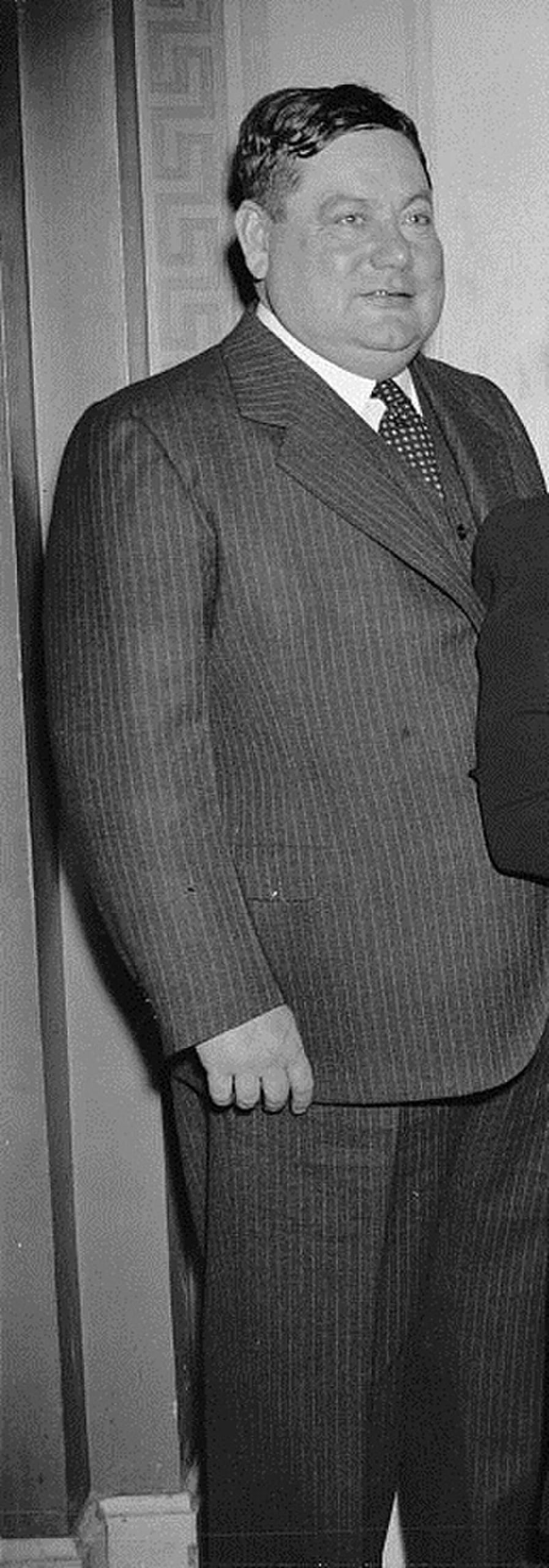 Portrait of L. L. Marshall (1888–1958) – memorial page