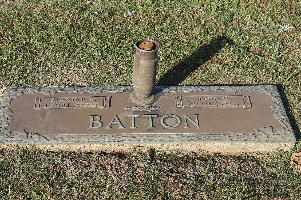 Portrait of J. D. Batton (1911–1981) – memorial page