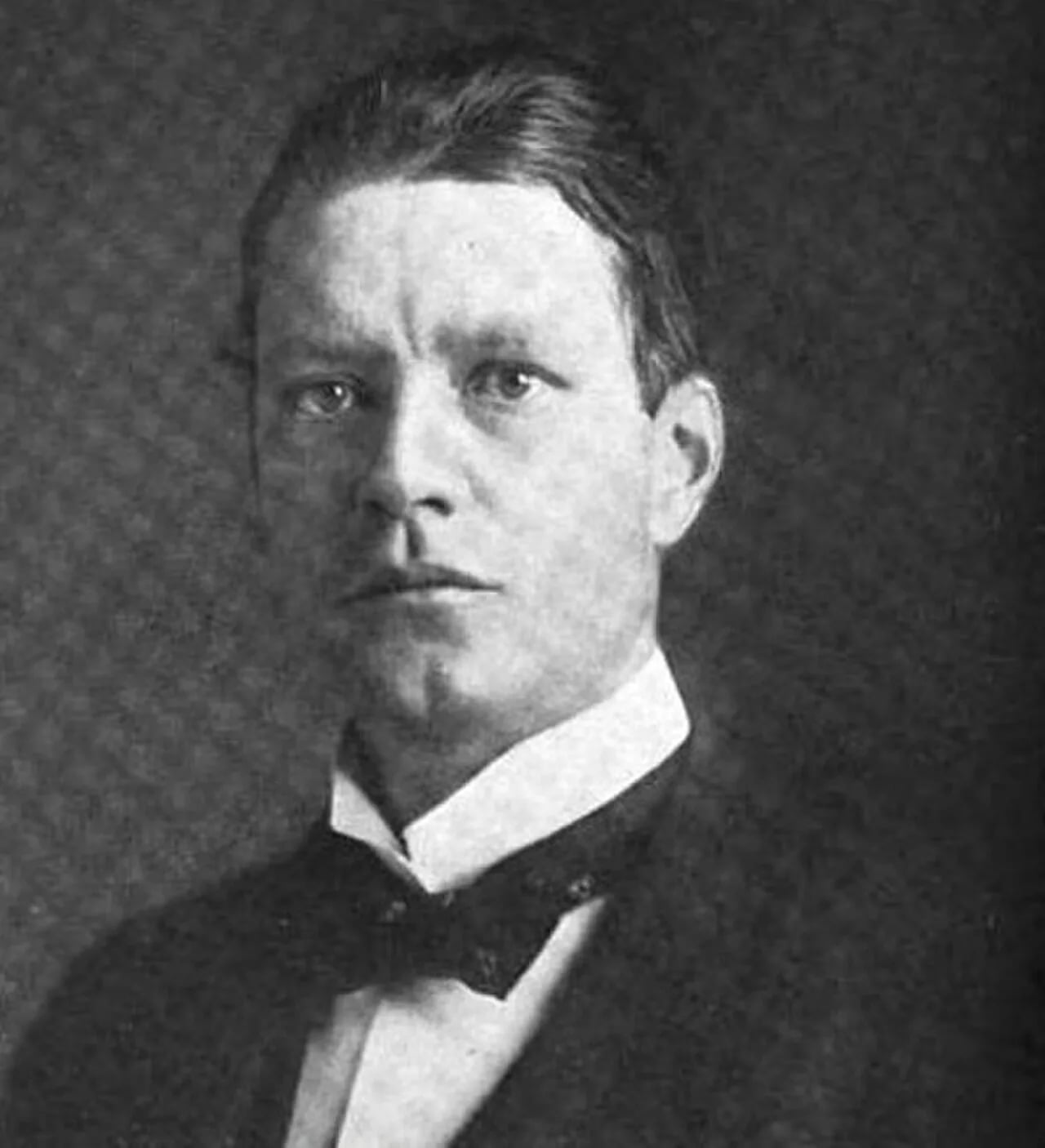 Portrait of Lewis Stuyvesant Chanler (1869–1942) – memorial page