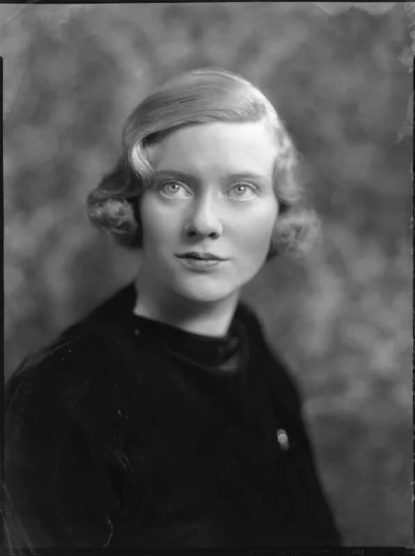 Maureen Guinness