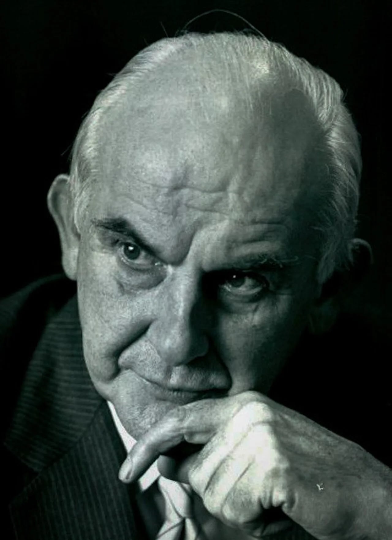 Portrait of Noel Stockdale (1920–2004) – memorial page