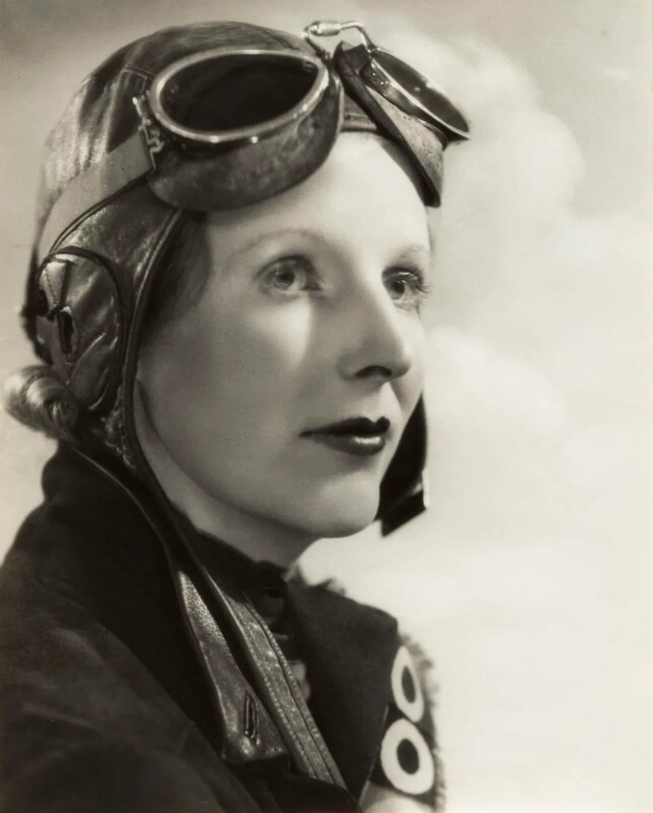 Portrait of Dorothy Spicer (1908–1946) – memorial page