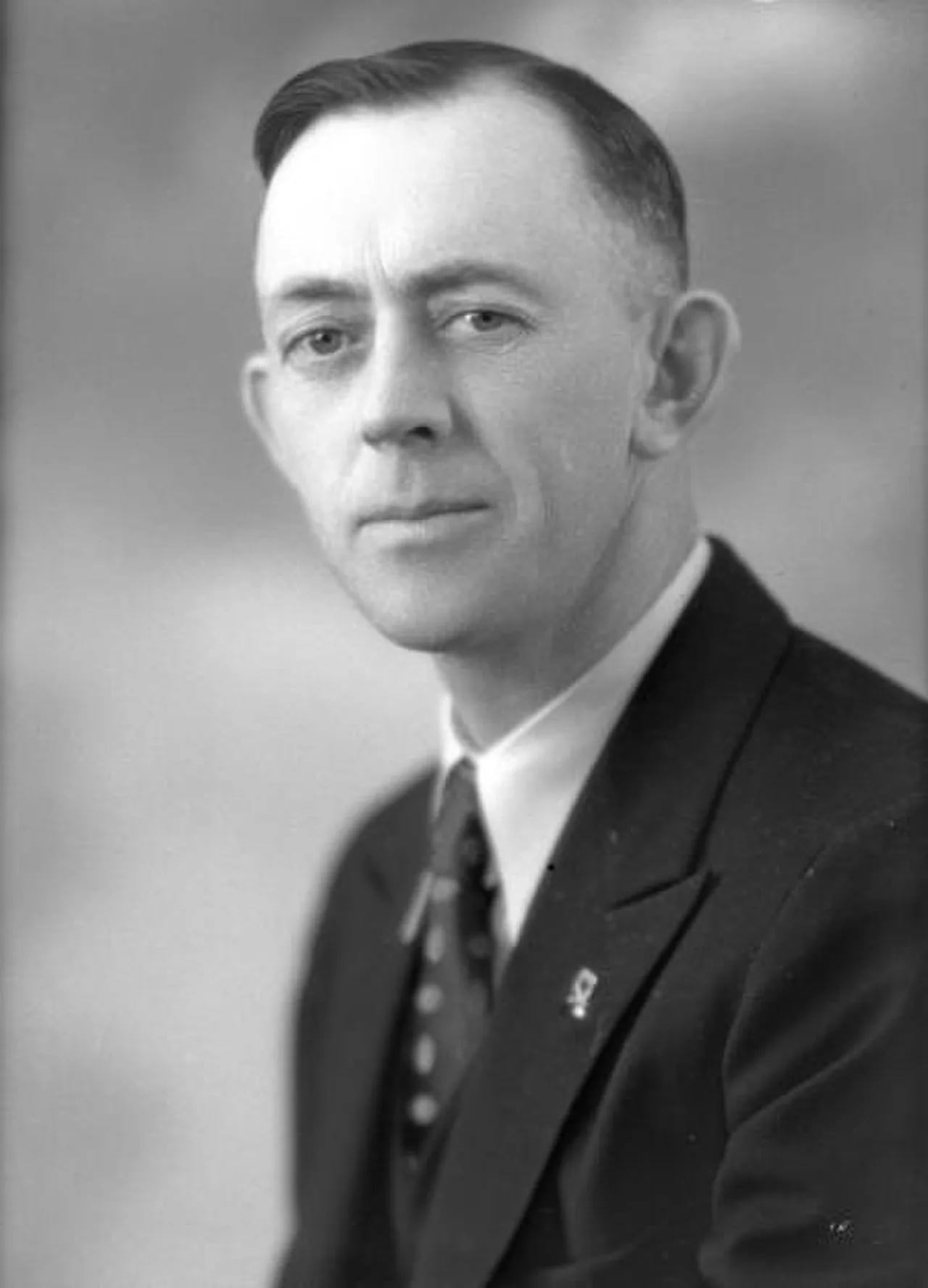 Porträt von Grant C. Sisson (1885–1956) – Gedenkseite