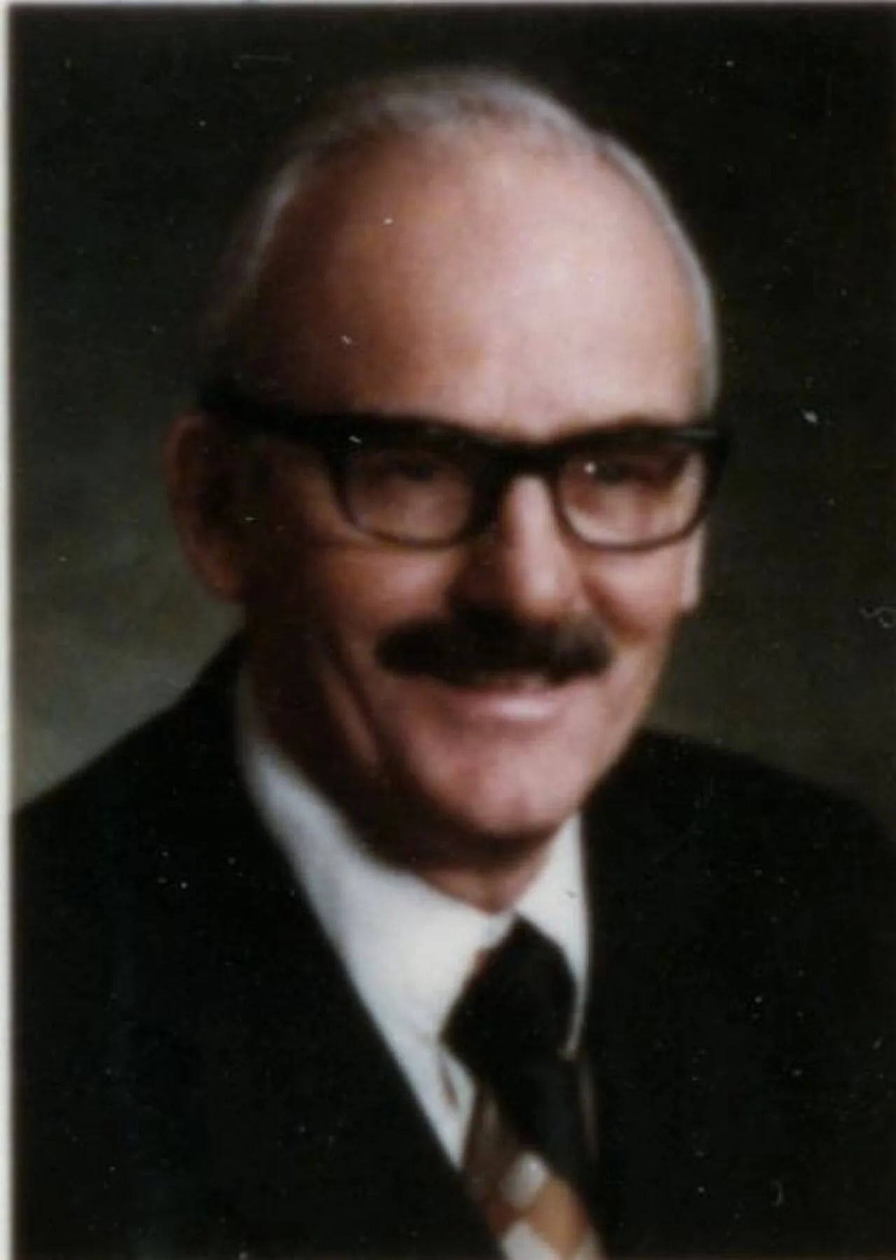 Portrait of Jim Whiteside (1924–2019) – memorial page
