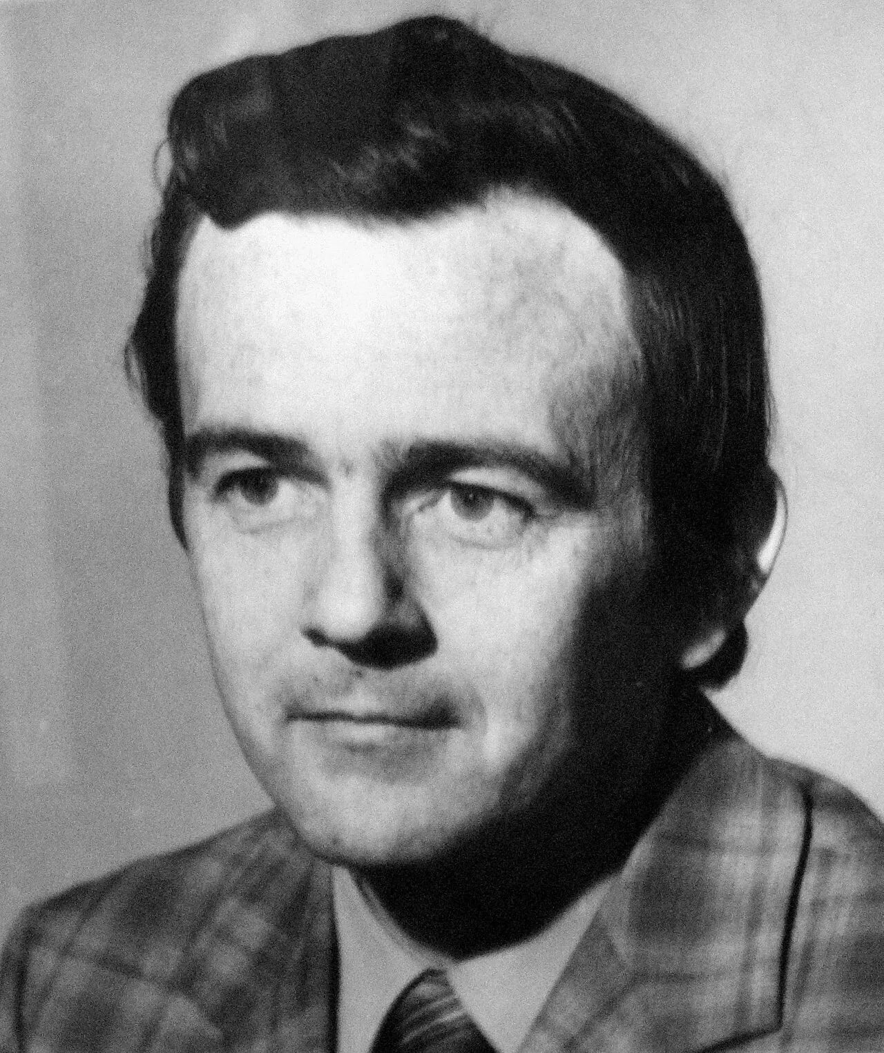 Portrait of John Archie MacKenzie (1934–2017) – memorial page