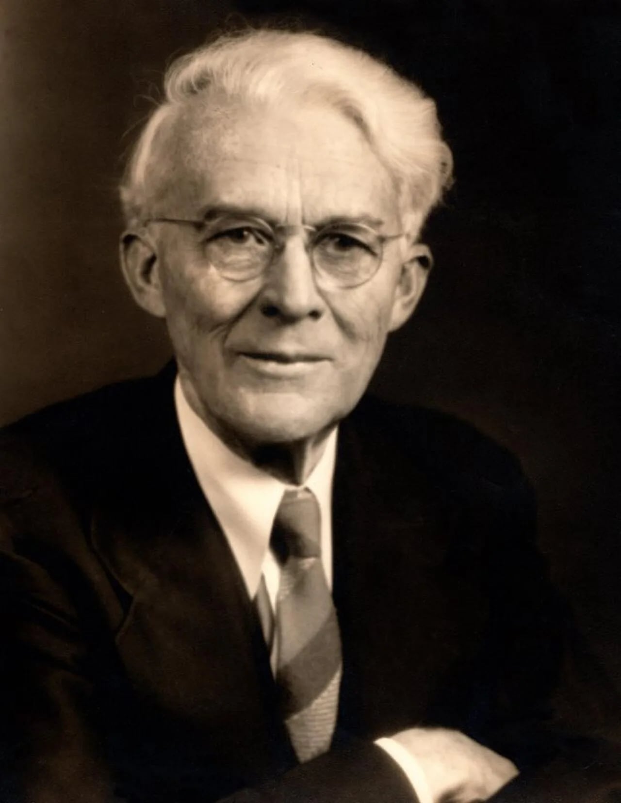 Portrait of Clyde Fisher (1878–1949) – memorial page