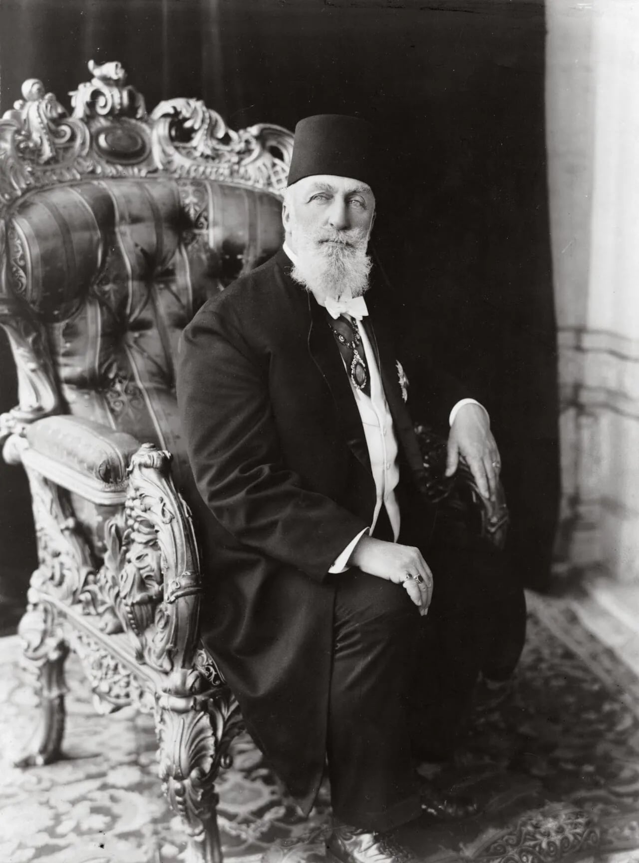 Portrait of Abdülmecit II. (1868–1944) – memorial page