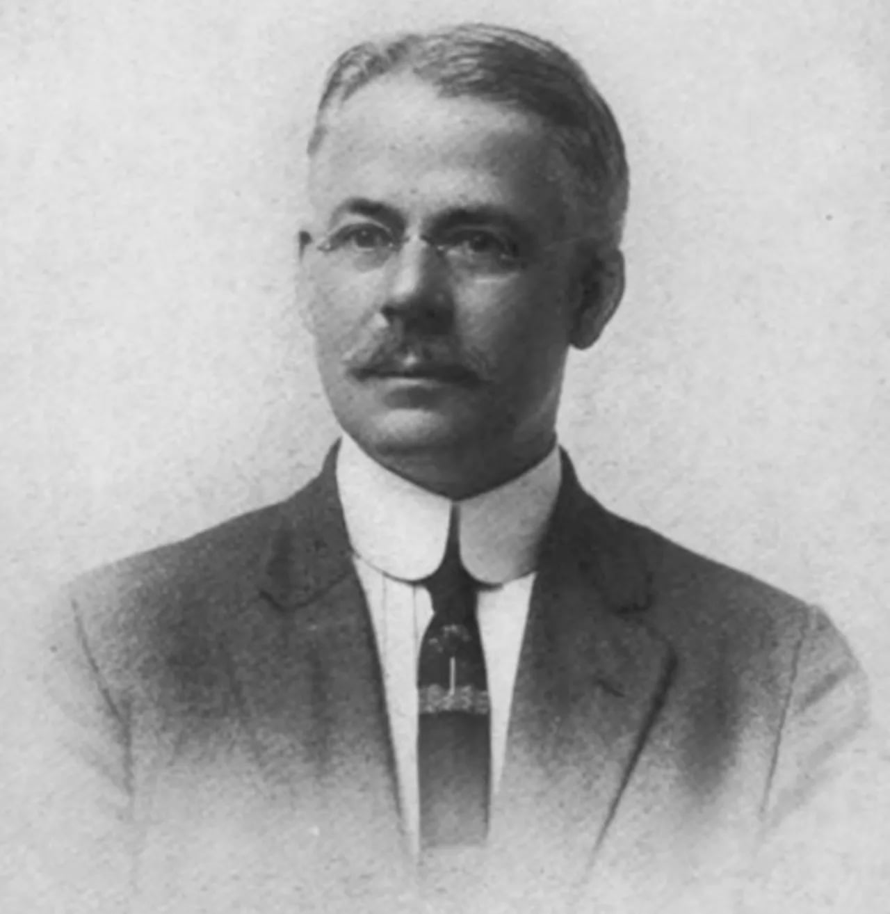 Porträt von Edmund Otis Hovey (1862–1924) – Gedenkseite