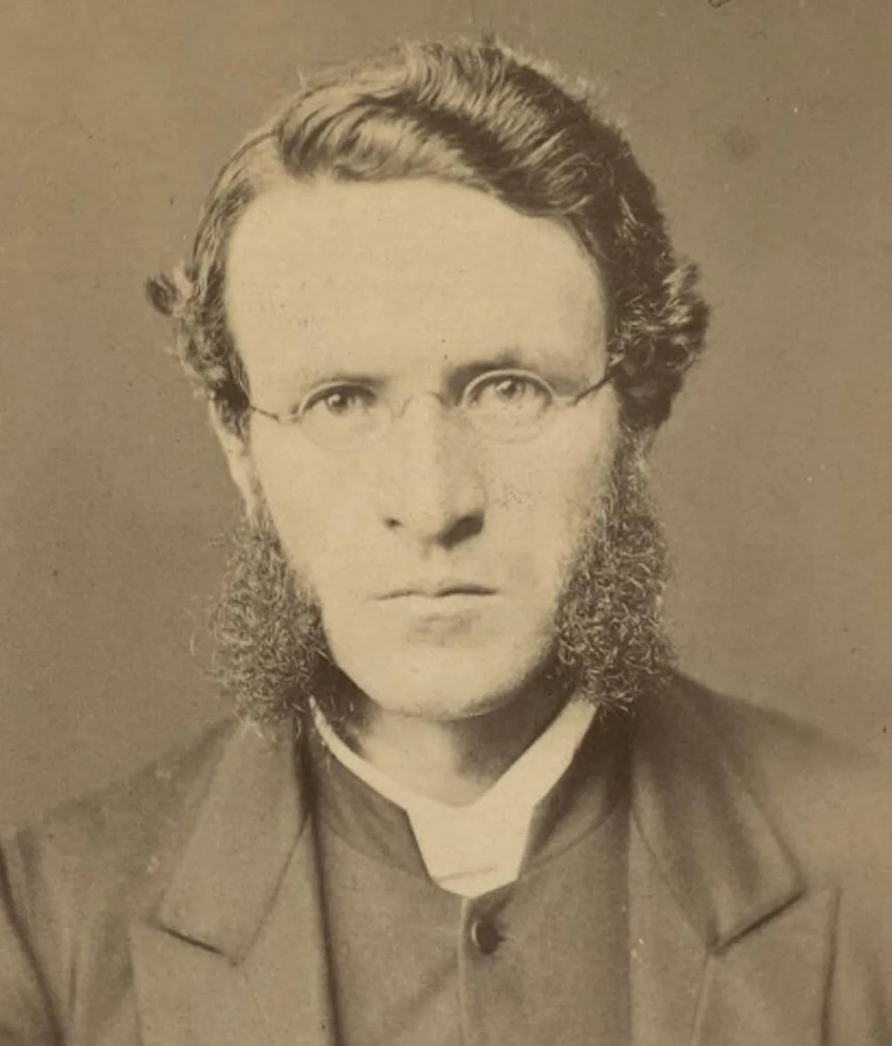 Porträt von Ellis Edwards (1844–1915) – Gedenkseite