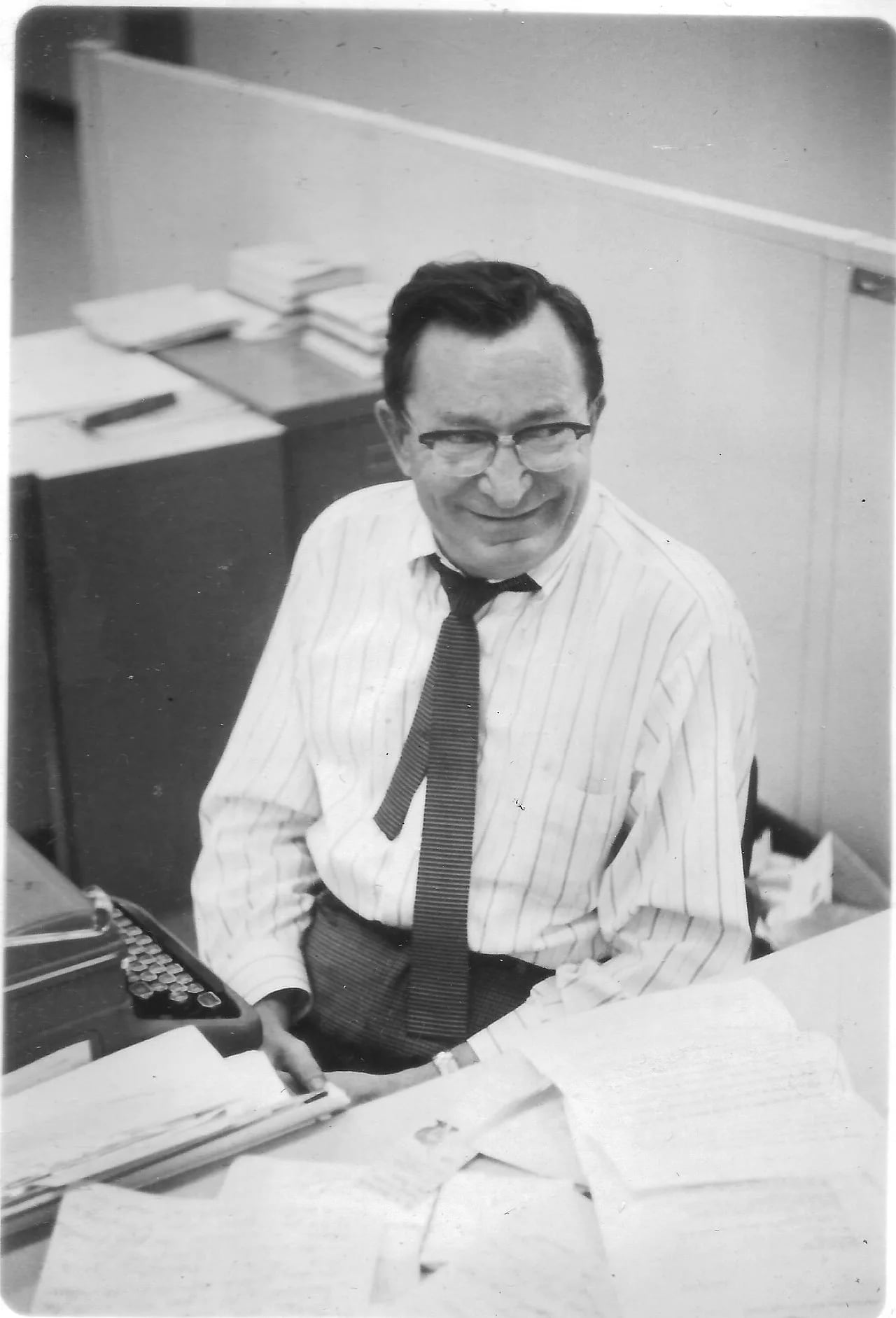 Portrait of Larry Thompson (1911–1973) – memorial page