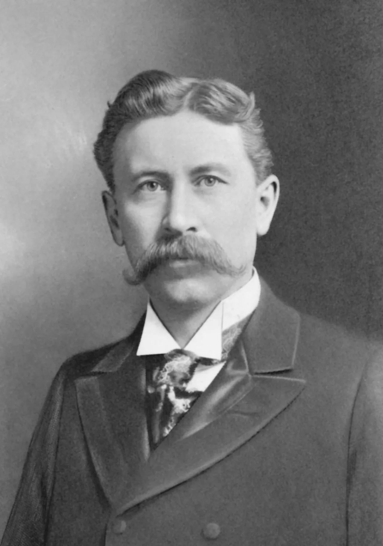 Portrait of Charles B. Elliott (1861–1935) – memorial page
