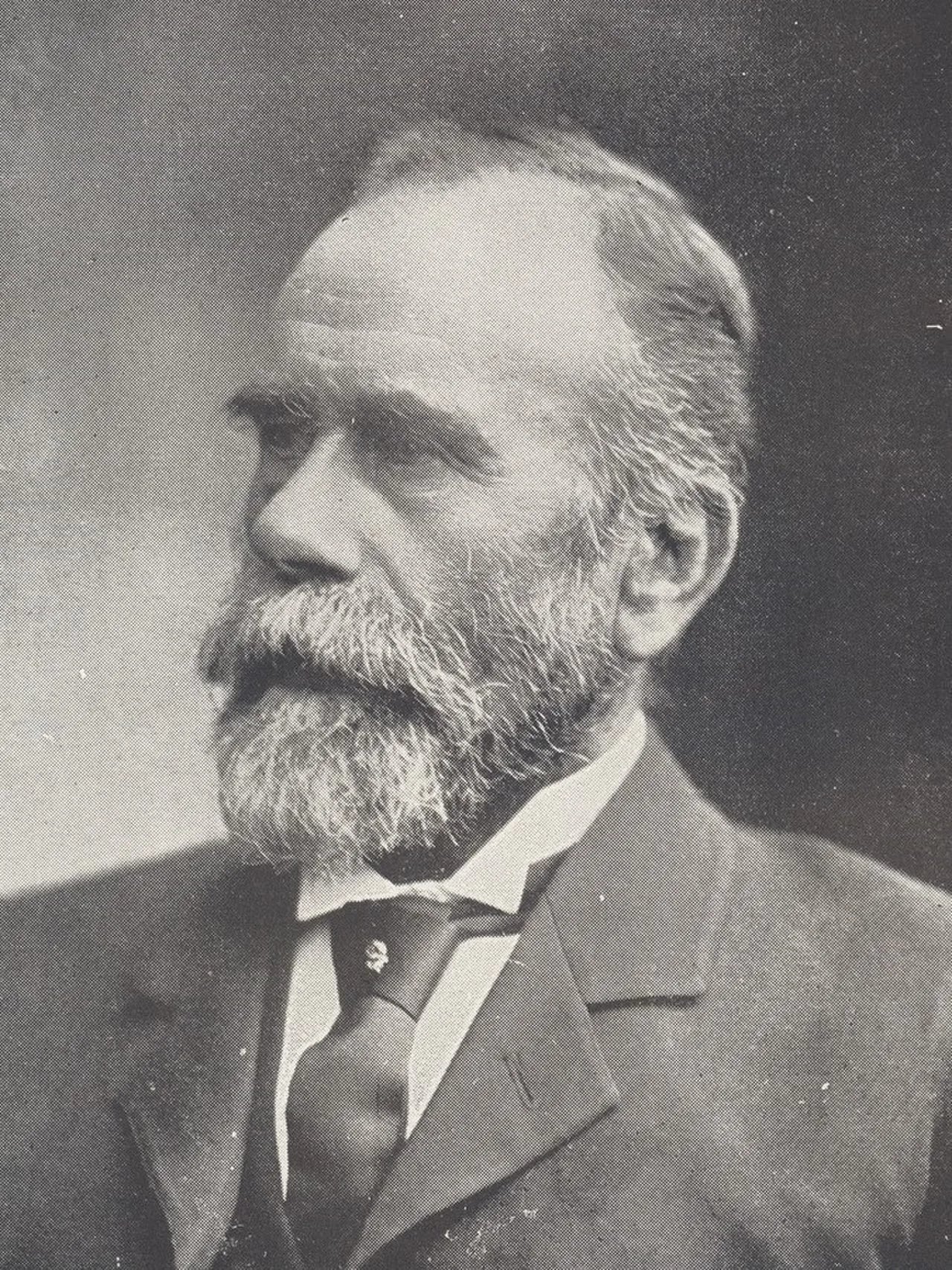 Portrait of Ivor MacGillivray (1840–1939) – memorial page