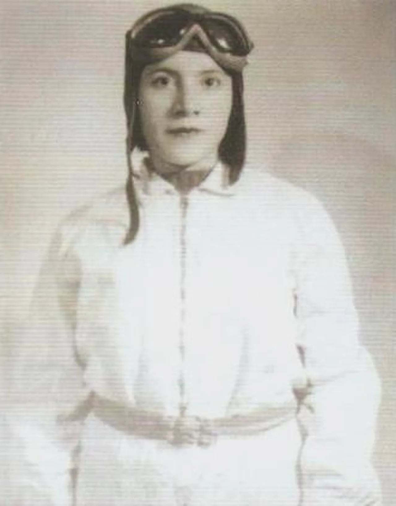 Portrait of Hermelinda Urvina (1905–2008) – memorial page