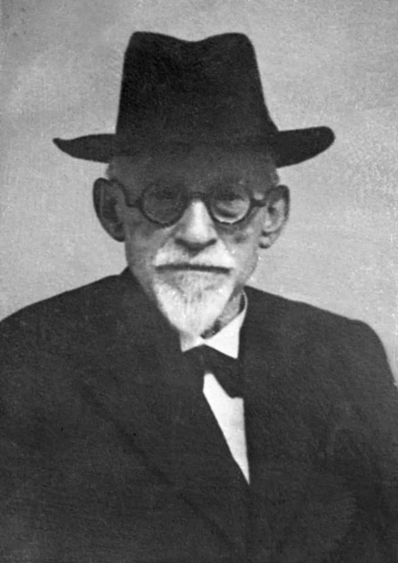 Portrait of Samuel Freund (1868–1939) – memorial page