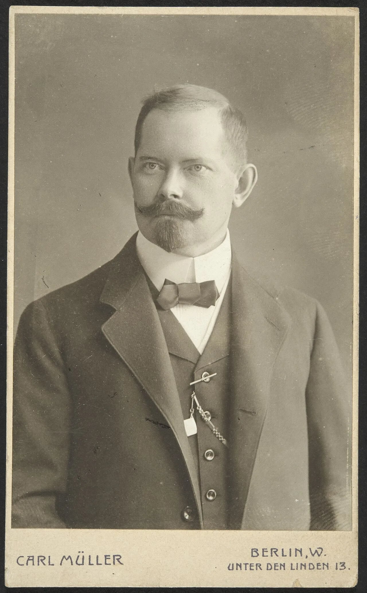 Portrait of Torsten Evert Karsten (1870–1942) – memorial page