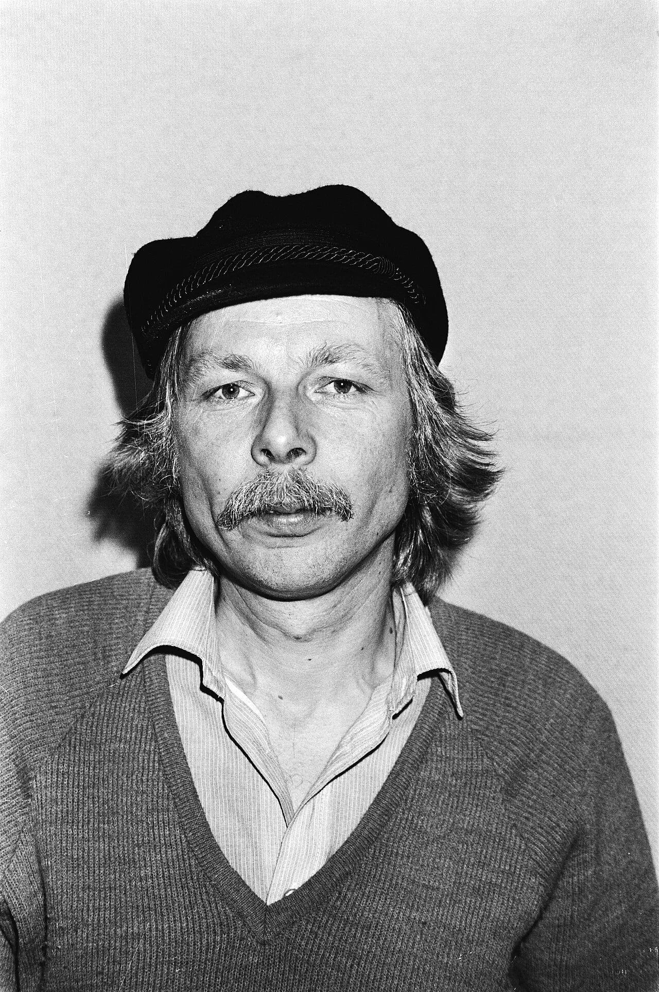Portrait of Louis Ferron (1942–2005) – memorial page