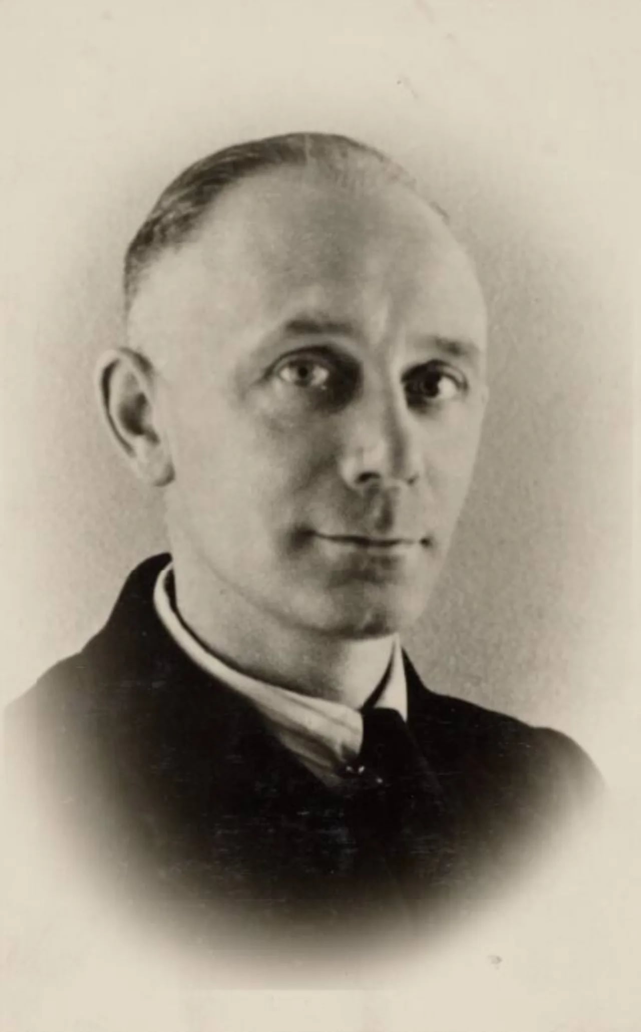 Portrait of Pieter van As (1899–1942) – memorial page
