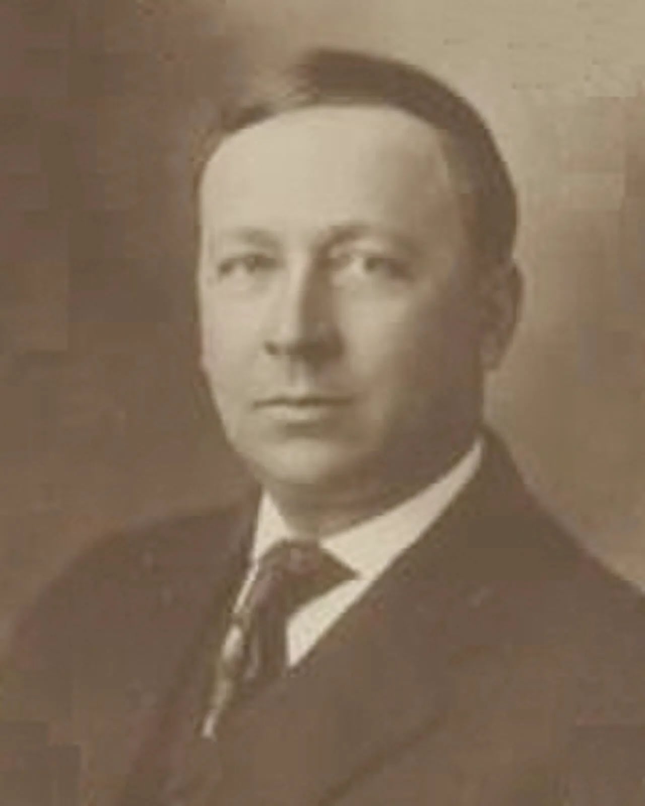 Porträt von Earl C. Mathews (1879–1953) – Gedenkseite