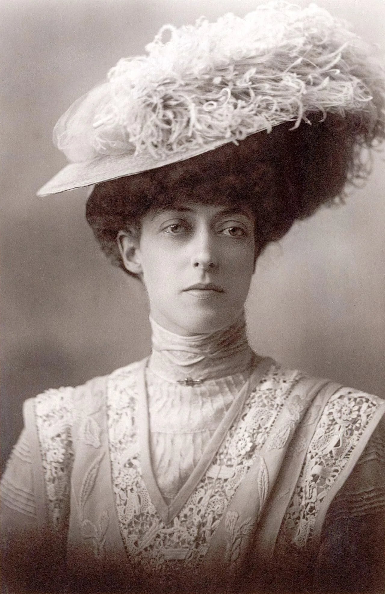 Porträt von Victoria von Großbritannien und Irland (1868–1935) – Gedenkseite