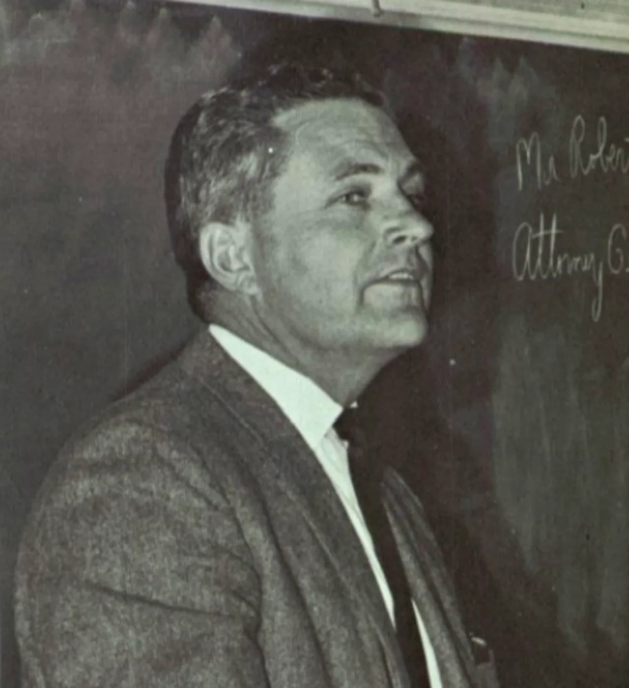 Portrait of Robert Pickrell (1922–2017) – memorial page