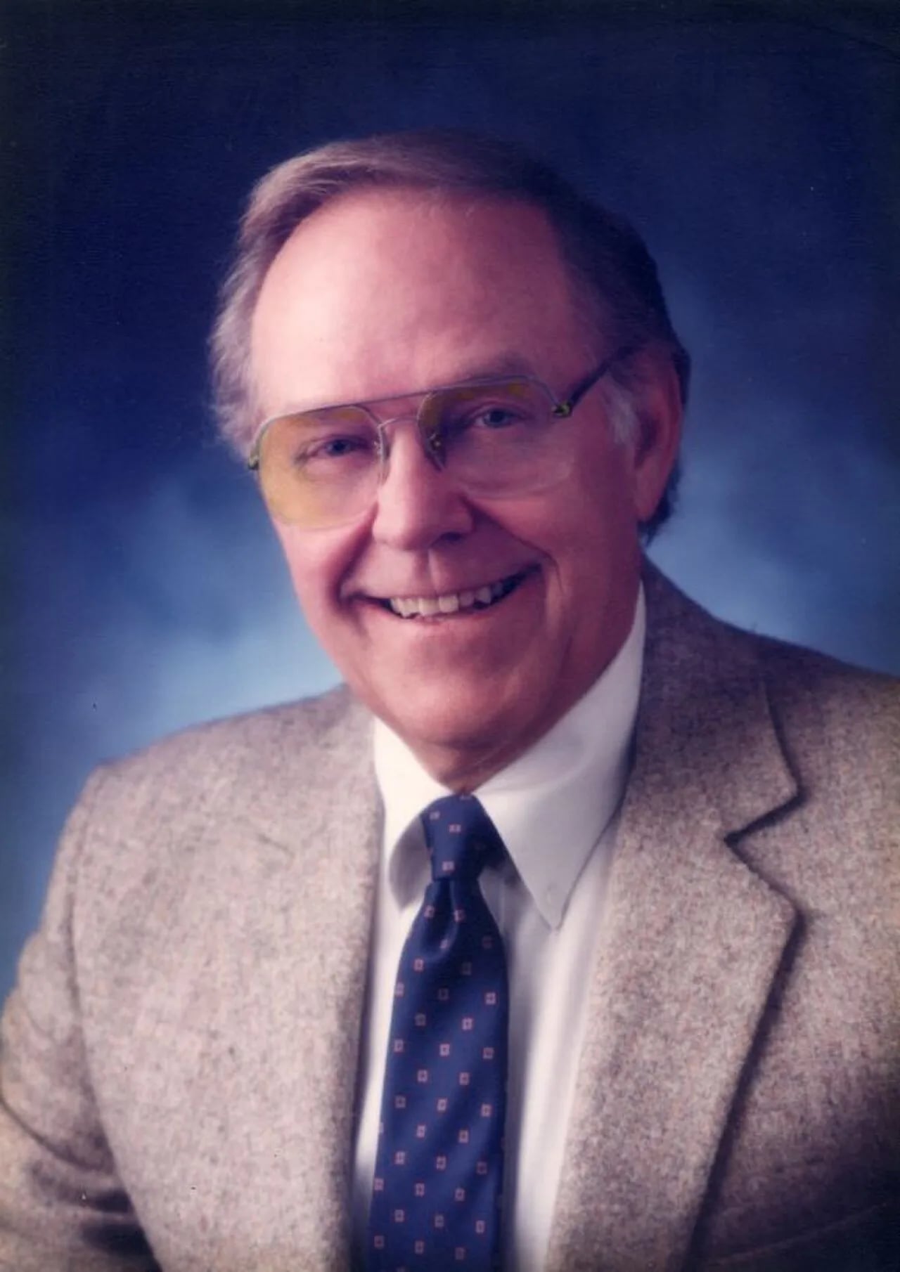 Portrait of William L. Schultz (1923–2009) – memorial page