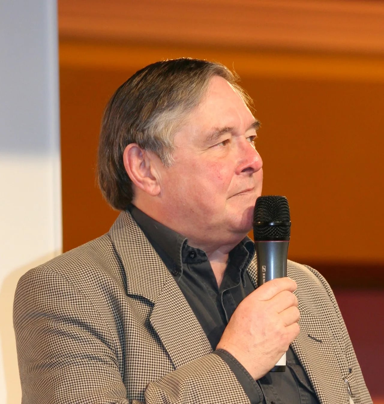 Portrait of Russell Brookes (1945–2019) – memorial page