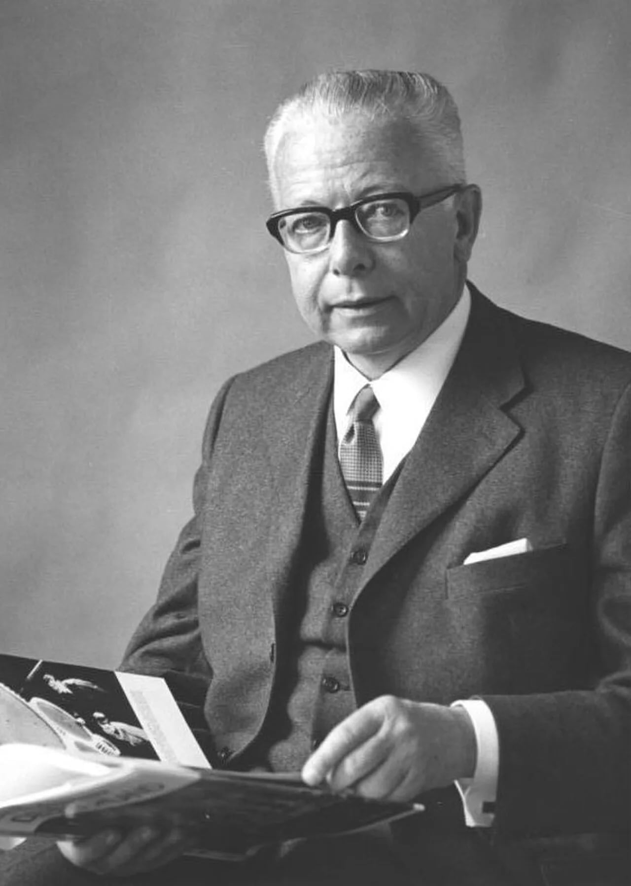 Porträt von Gustav Heinemann (1899–1976) – Gedenkseite