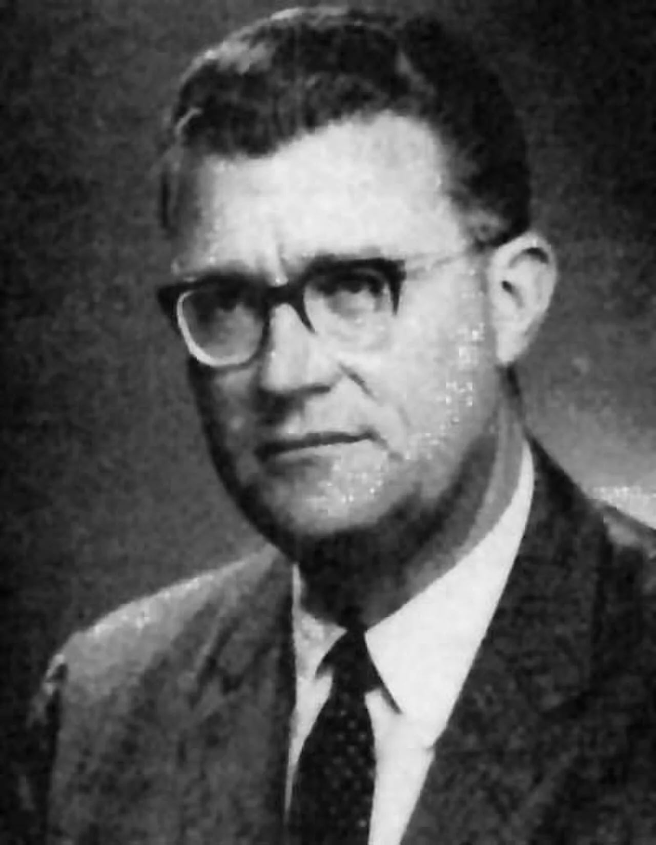 Portrait of William Tapley Bennett, Jr. (1917–1994) – memorial page