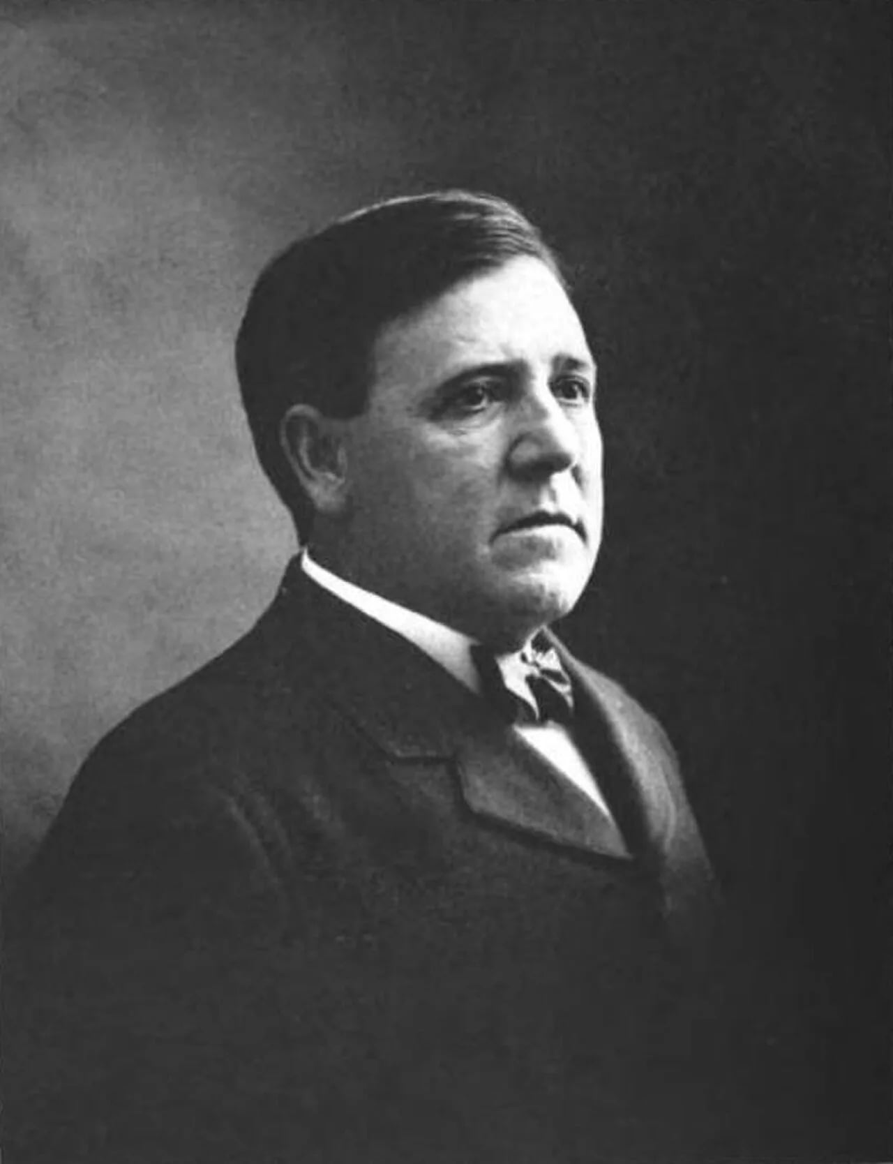 Portrait of Charles H. Akers (1857–1924) – memorial page