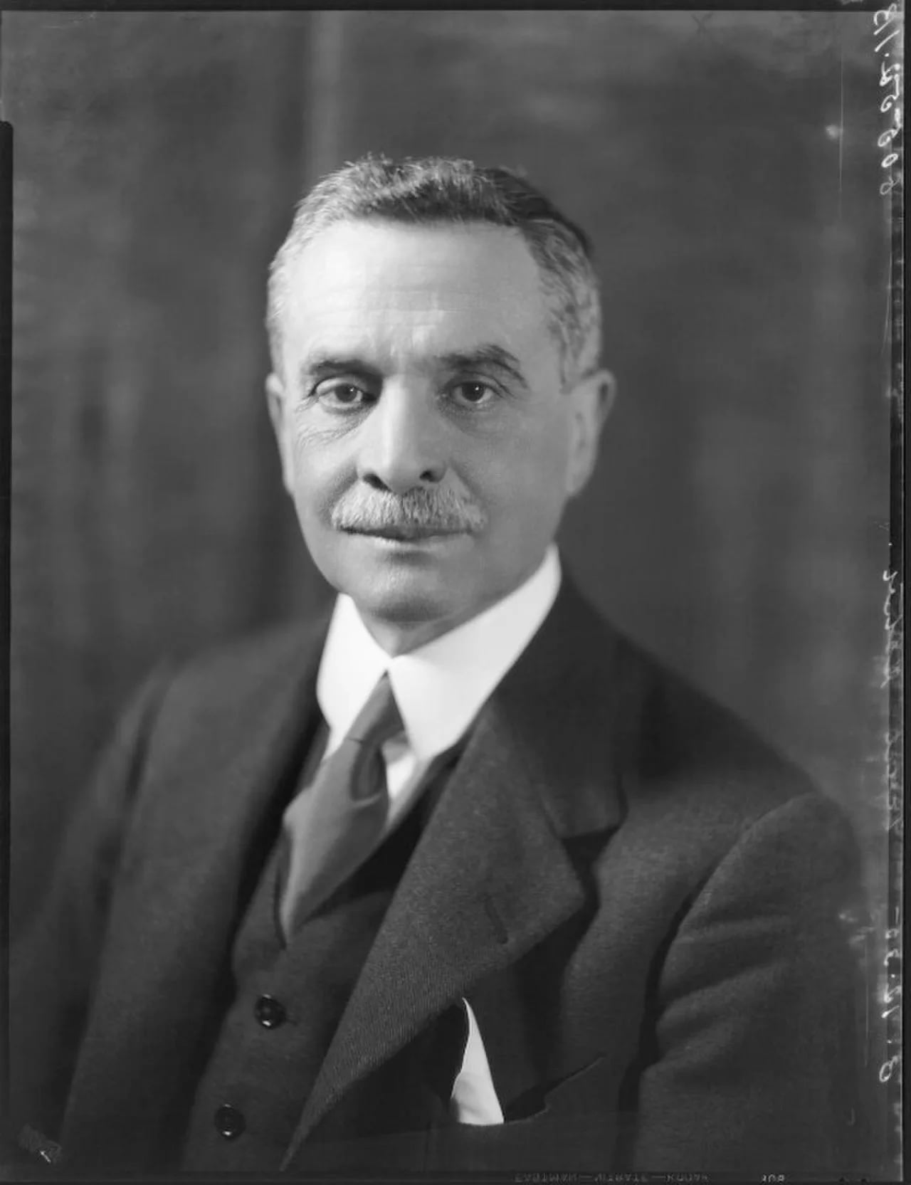 Porträt von Waldorf Astor, 2. Viscount Astor (1879–1952) – Gedenkseite